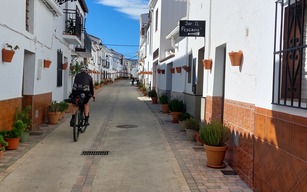 Cuevas del Becerro
Foto: J.L Cebollada
